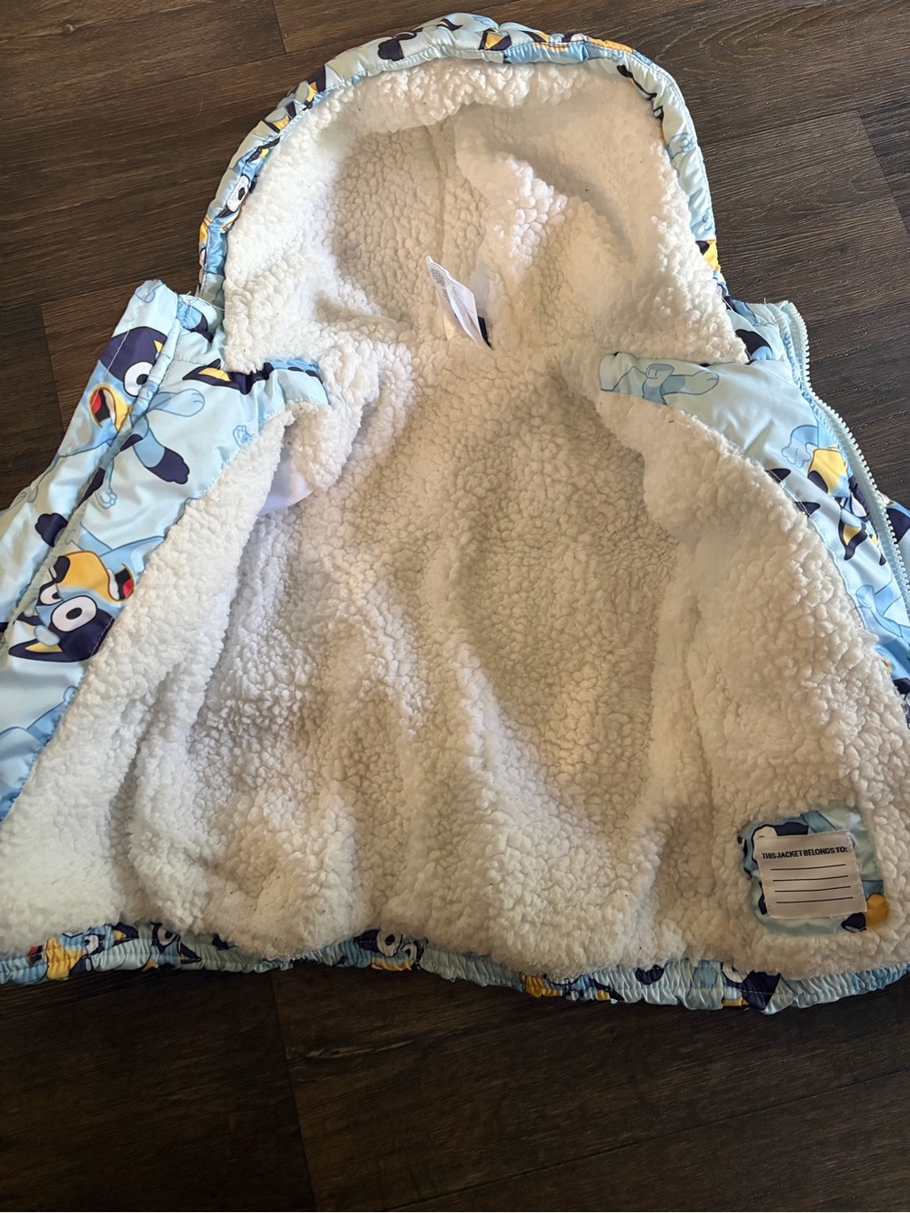 Bluey 4T Unisex Sherpa Lined Puffer Jacket with Hood & Pockets - Picture 3 of 4